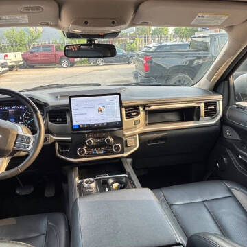 2024 Ford Expedition MAX XLT