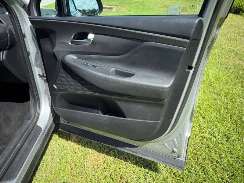 2020 Hyundai Santa Fe SE