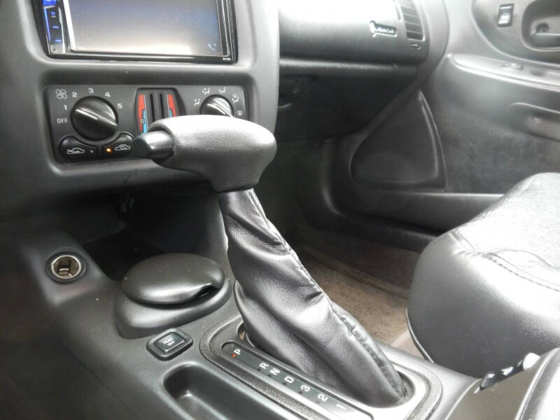 2002 Chevrolet Monte Carlo LS