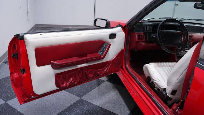 1990 Ford Mustang GT