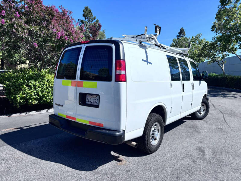 2017 Chevrolet Express 2500