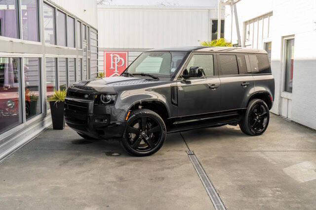 2023 Land Rover Defender 5