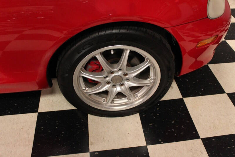 2003 Mazda MX-5 Miata