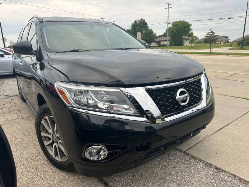 Used 2015 Nissan Pathfinder SV with VIN 5N1AR2MM2FC654987 for sale in Oak Creek, WI