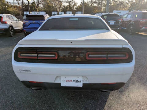 2021 Dodge Challenger SXT