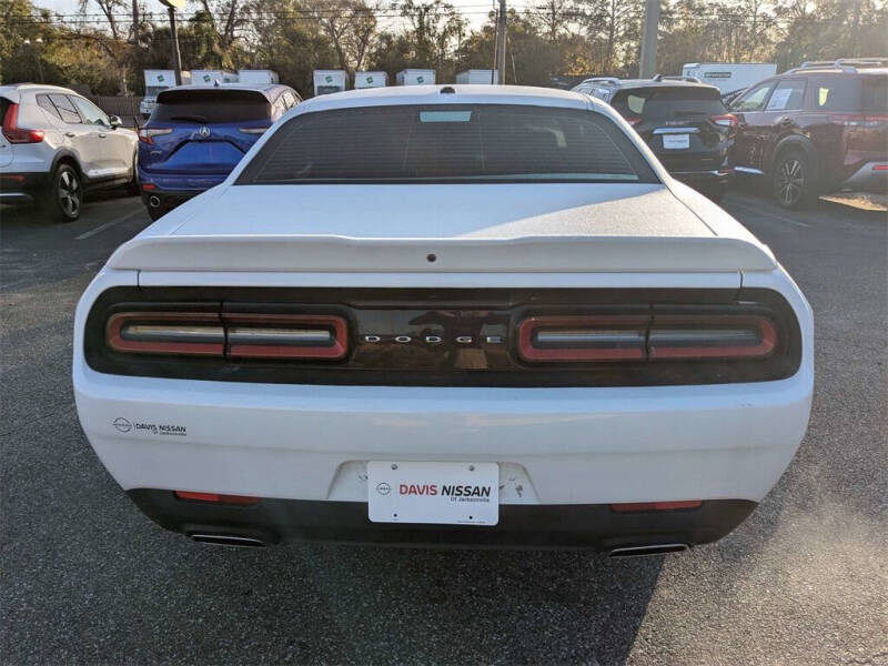 2021 Dodge Challenger SXT