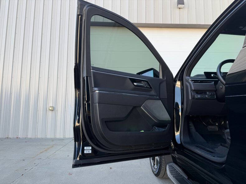 2025 GMC Sierra EV Denali