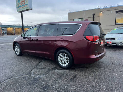 2017 Chrysler Pacifica Touring