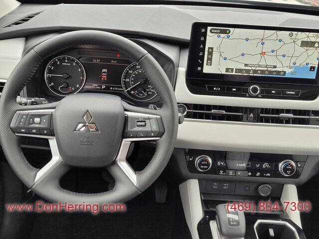 2025 Mitsubishi Outlander SE