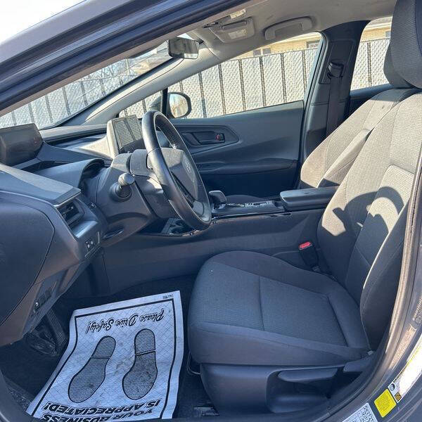 2024 Toyota Prius LE