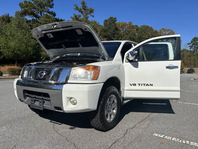 2011 Nissan Titan SL