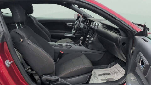 2017 Ford Mustang V6