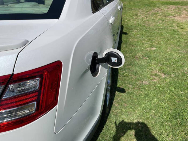 2014 Ford Taurus SEL