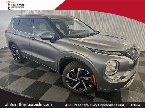 2024 Mitsubishi Outlander for sale at PHIL SMITH AUTOMOTIVE GROUP - Phil Smith Kia in Lighthouse Point FL