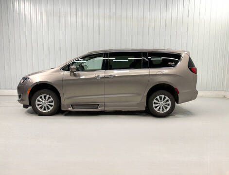 2018 Chrysler Pacifica Touring Plus