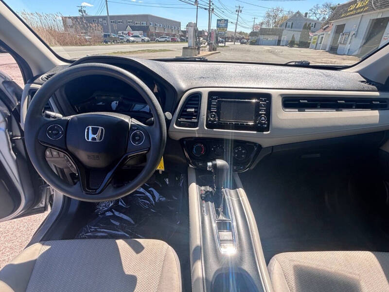 2017 Honda HR-V LX