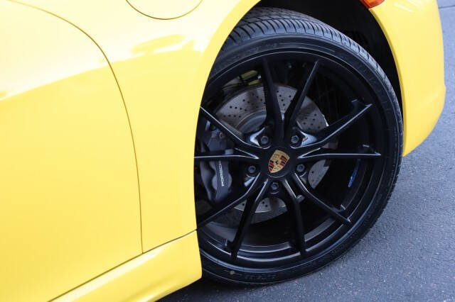 2021 Porsche 718 Cayman