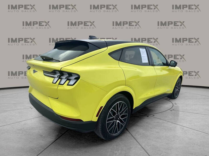 2025 Ford Mustang Mach-E Premium