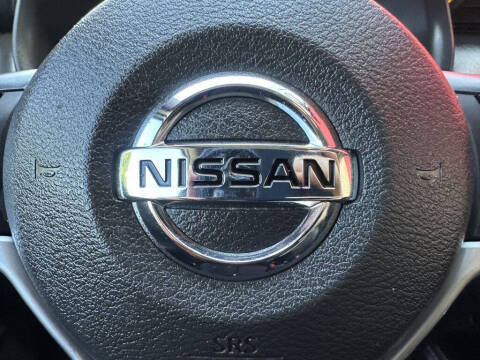 2019 Nissan Kicks SR