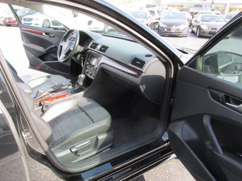 2012 Volkswagen Passat SEL PZEV