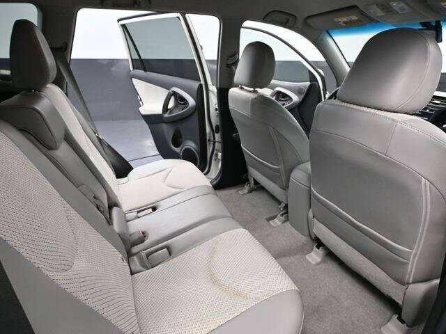 2012 Toyota RAV4 EV