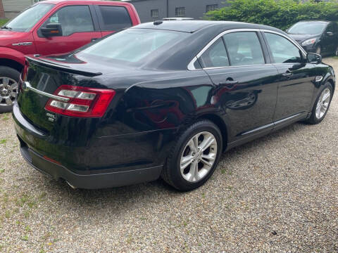 2016 Ford Taurus SEL