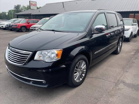 2013 Chrysler Town and Country for sale at HUFF AUTO GROUP in Jackson MI
