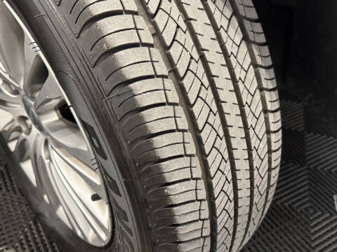 2015 Chrysler Town and Country Touring-L