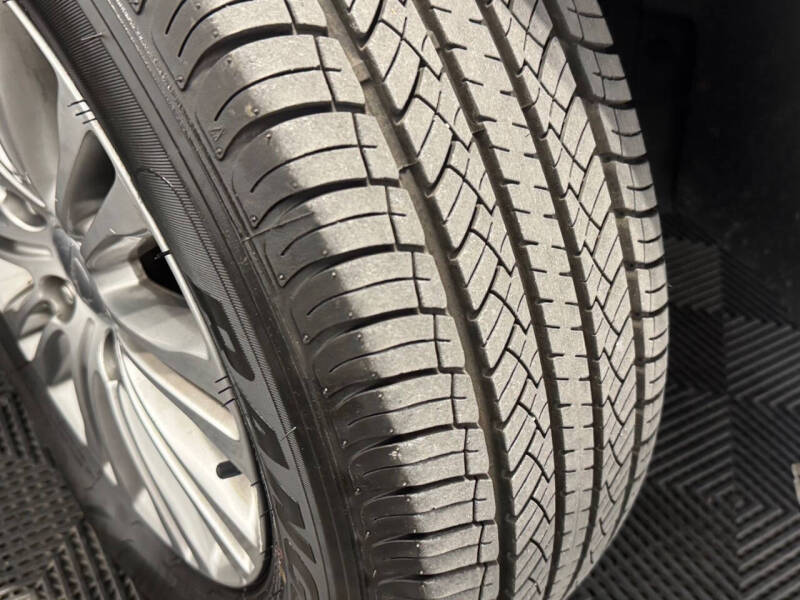 2015 Chrysler Town and Country Touring-L