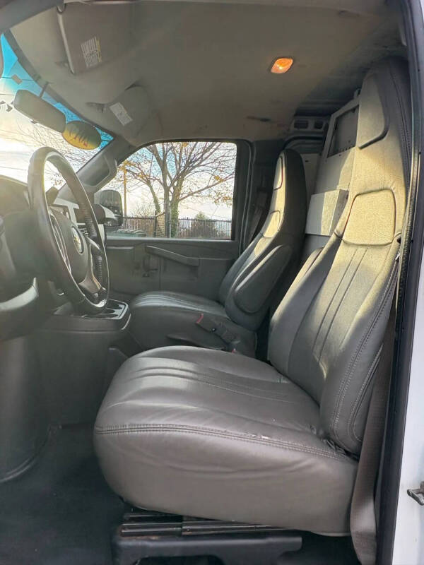 2019 Chevrolet Express 2500