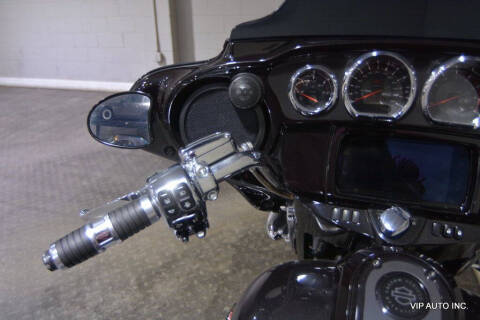 2020 Harley-Davidson FLHXSe