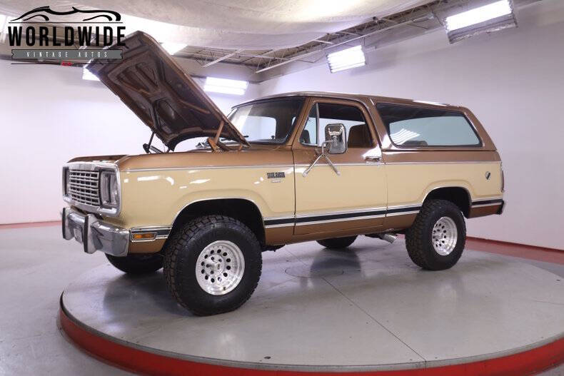 1977 Plymouth Trailduster