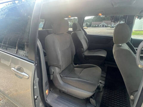 2004 Toyota Sienna