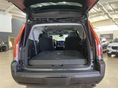 2017 Cadillac Escalade Luxury