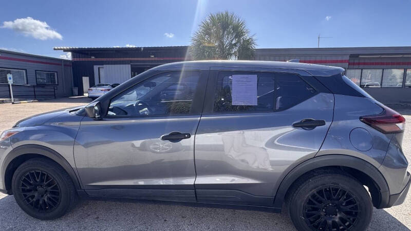 2021 Nissan Kicks S