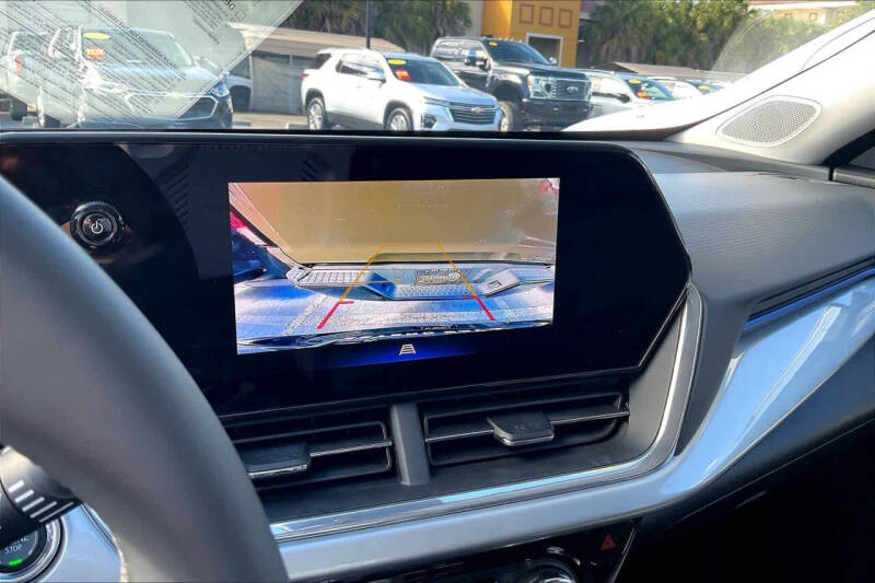 2024 Chevrolet Trax LT