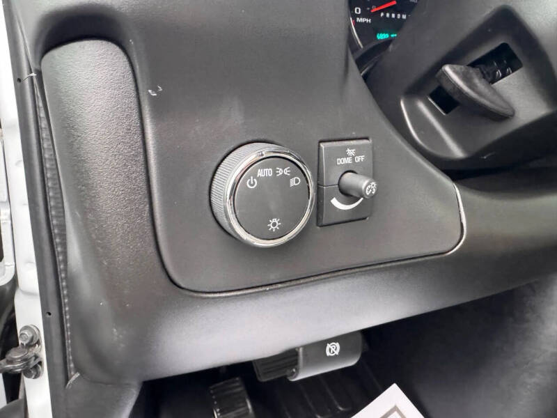 2025 Chevrolet Express 2500