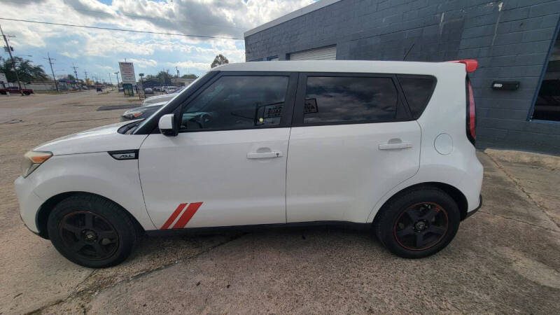 2016 Kia Soul Base's photo