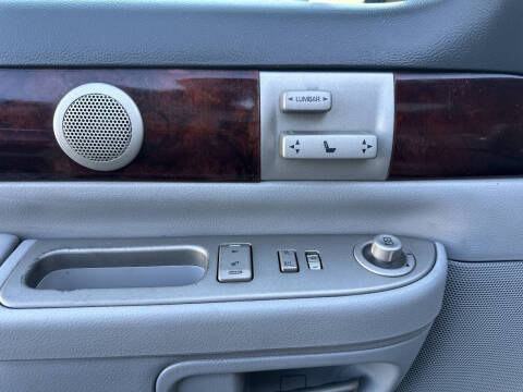 2005 Lincoln Aviator Luxury