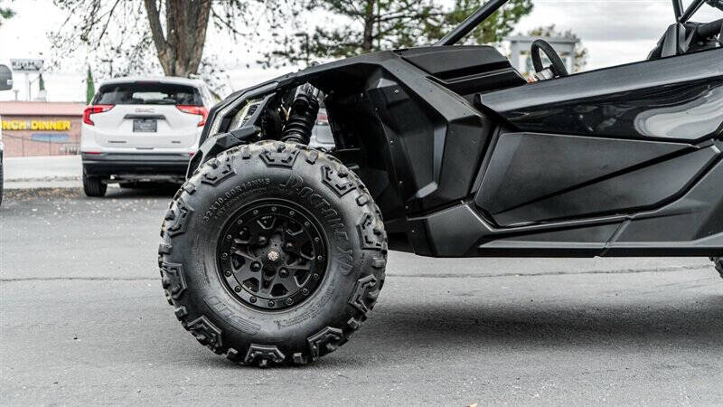 2017 Can-Am Maverick X3