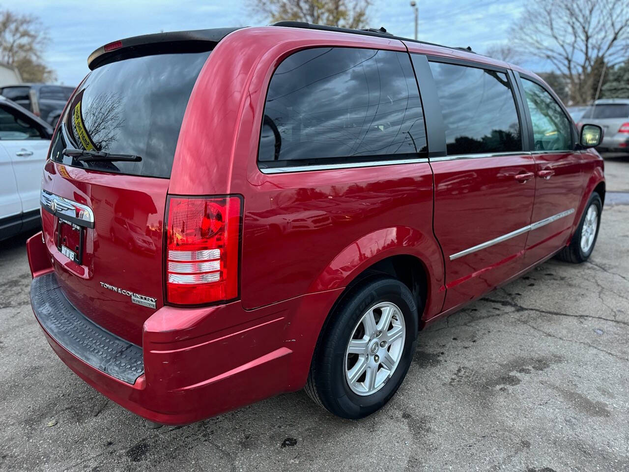 2010 Chrysler Town and Country for sale at Smart Indy Rides LLC in Indianapolis, IN