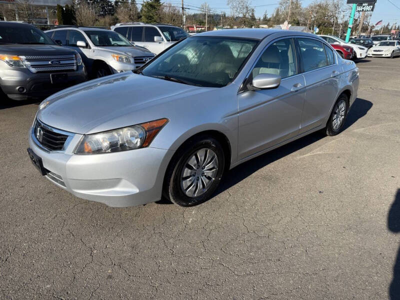 2009 Honda Accord for sale at MERICARS AUTO NW in Milwaukie OR