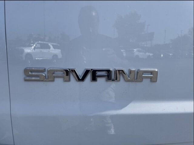 2025 GMC Savana 2500