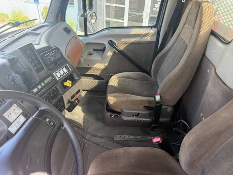 2002 Sterling M7500 Acterra