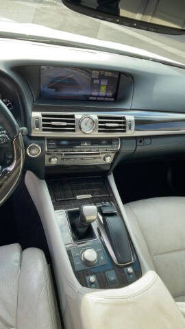 2013 Lexus LS 460