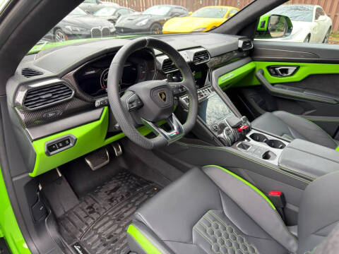 2024 Lamborghini Urus S