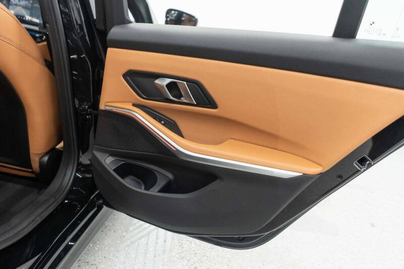 2025 BMW 3 Series 330i xDrive