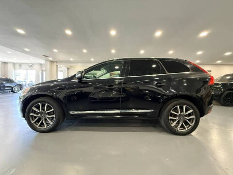 2017 Volvo XC60 T6 Dynamic