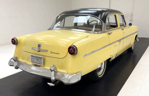1954 Ford Crestline