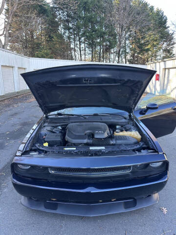 2012 Dodge Challenger SXT